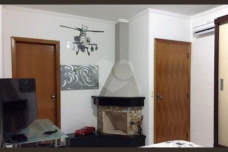 6_photo/94ce6208db.66fcc92b62920e23-ATLAS-e8028f5b-128a-4b94-b76e-1e7e352201c3.jpg de casa à venda com 3 quartos, 200m² em Vila Paraiso, Guarulhos