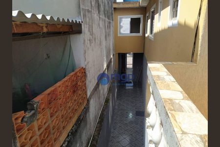 7_photo/94ce620ab1.dfdf3a77207432af-ATLAS-18d43a96-edb4-4e18-b96f-a2f1611d394f.jpg de casa à venda com 3 quartos, 208m² em Cidade Parque Alvorada, Guarulhos