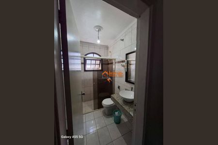 8_photo/94ce620dd7.8c2ca795ebaebe51-ATLAS-7f531ce9-7b77-43db-8429-256805e5de6d.jpg de casa à venda com 4 quartos, 238m² em Vila Paraiso, Guarulhos