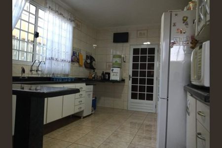 11_photo/94ce620ea5.08afe9e7eafb73ae-ATLAS-2ff4167c-7206-42f8-9dad-2a3af5d21fb7.jpg de casa à venda com 3 quartos, 257m² em Pimentas, Guarulhos