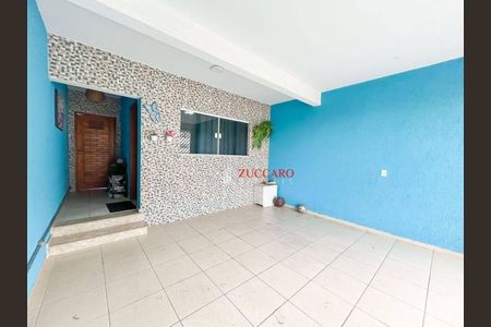 10_photo/94ce620ebf.085e6d034eef2336-ATLAS-70a6c483-74ec-4e67-8264-32959c5fc88f.jpg de casa à venda com 3 quartos, 200m² em Vila Paraiso, Guarulhos