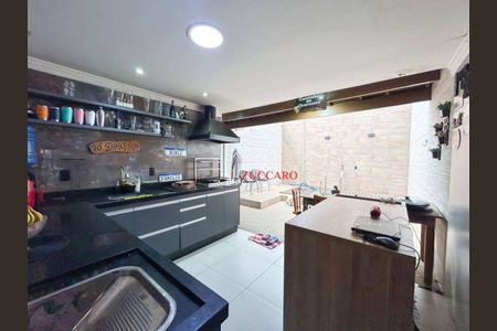 12_photo/94ce620ebf.085e6d034eef2336-ATLAS-ef1da9cb-369b-4a82-a561-834c6d2895b2.jpg de casa à venda com 3 quartos, 200m² em Vila Paraiso, Guarulhos