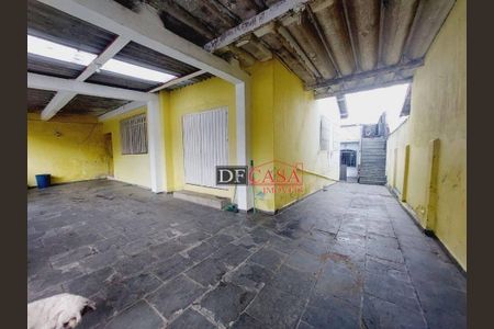 4_photo/94ce62148d.1168d7f35de77434-ATLAS-19edfbaa-9e54-4f0f-83fc-fdfd893d496d.jpg de casa à venda com 3 quartos, 250m² em Jardim Guilhermino, Guarulhos