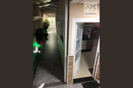 10_photo/94ce6216b9.8ae1cb5ed2a1280b-ATLAS-2ae1b512-219c-4f2d-b7e8-a3d36626a226.jpg de casa à venda com 3 quartos, 300m² em Jardim Giovana, Guarulhos