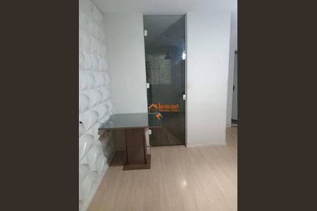 3_photo/94ce62190f.e8c0244de0ca07c9-ATLAS-a9465434-77d9-4caf-ad27-37a50e2bbd0a.jpg de apartamento à venda com 2 quartos, 48m² em Vila Alzira, Guarulhos