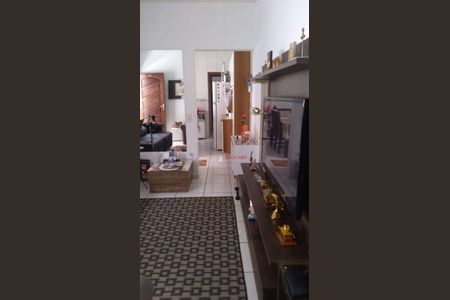 10_photo/94ce621d09.9a21eb20b03aafbe-ATLAS-d8b7d0d2-5660-42b3-9755-7ea25e3c319d.jpg de casa à venda com 2 quartos, 75m² em Jardim Cumbica, Guarulhos