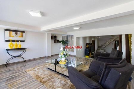 11_photo/94ce621d47.d860f228dcb4f926-ATLAS-b509d806-9b74-48e7-9d73-1dc2dee5b933.jpg de casa à venda com 3 quartos, 375m² em Jardim Cumbica, Guarulhos