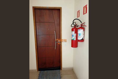 3_photo/94ce622221.f60b2086d47737c0-ATLAS-1f4766e4-26b6-4eb5-942d-e5b2dc055d20.jpg de apartamento à venda com 2 quartos, 45m² em Pimentas, Guarulhos