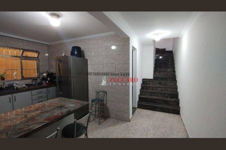 30_photo/94ce623139.c4d3958fd7b60bf2-ATLAS-6c5ebd3d-4594-4373-a2f2-d245377f5322.jpg de casa à venda com 3 quartos, 200m² em Jardim Paulista, Guarulhos