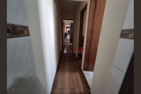 10_photo/94ce6235d1.0dc3729b3c90a81c-ATLAS-56a2eadf-ebc1-4f4d-86e6-b783dc8fb94e.jpg de casa à venda com 5 quartos, 149m² em Jardim Aruja, Guarulhos