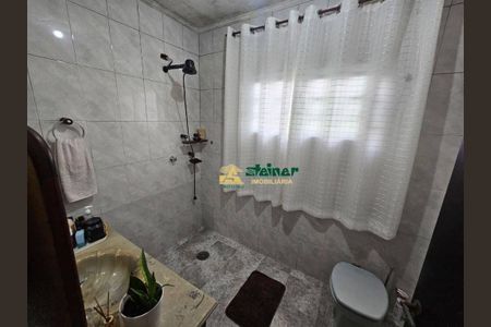 23_photo/94ce623eb5.e7418fcca22f3193-ATLAS-6d51bd16-3387-4de1-902c-ca95b9ae17ef.jpg de casa à venda com 4 quartos, 177m² em Jardim Bela Vista, Guarulhos