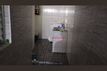 9_photo/94ce62492d.6282cb7c9e169511-ATLAS-d36b1395-e0eb-410f-9c13-7b46c232bdc8.jpg de casa à venda com 4 quartos, 350m² em Jardim dos Pimentas, Guarulhos