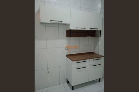 4_photo/94ce625385.dabf6d33826e301d-ATLAS-ebef4f5d-614e-4028-a34e-e3f37231f111.jpg de casa à venda com 2 quartos, 150m² em Cidade Tupinambá, Guarulhos