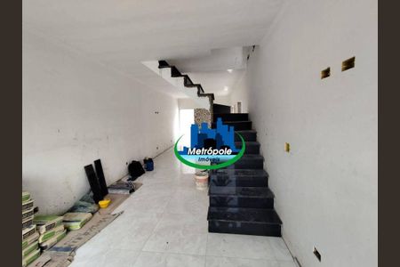 6_photo/94ce6255fb.49d655132eb04021-ATLAS-dd5a2934-4a18-4bff-a63f-2de3f426f6be.jpg de casa à venda com 3 quartos, 130m² em Conjunto Marcos Freire, Guarulhos