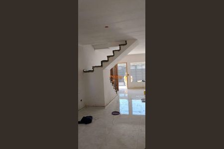 3_photo/94ce6255fd.f861ecc718bdcbd7-ATLAS-4d2e5441-be48-46bd-a7cf-ff56d27a361a.jpg de casa à venda com 3 quartos, 100m² em Conjunto Marcos Freire, Guarulhos