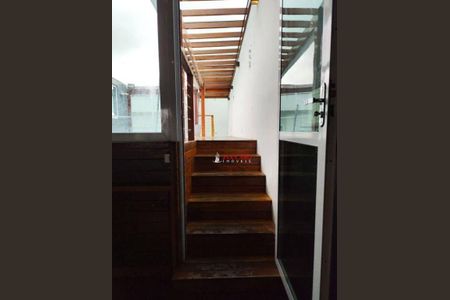 11_photo/94ce625665.524c4fcdd351d82c-ATLAS-ce1d6102-28d5-4e67-a9c2-9e10656c7a5a.jpg de casa à venda com 4 quartos, 450m² em Conjunto Marcos Freire, Guarulhos