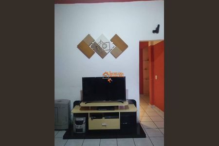 11_photo/94ce625a1b.ceff8192393c33de-ATLAS-8a94ca9c-abb5-4d3d-9094-b3b629e4d3d3.jpg de casa à venda com 4 quartos, 200m² em Parque Sao Miguel, Guarulhos