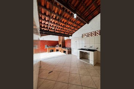 5_photo/94ce625d23.751bca41ac608a7d-ATLAS-3d5cd924-86ec-4d18-85e7-5e843811293c.jpg de casa à venda com 4 quartos, 250m² em Parque Sao Miguel, Guarulhos