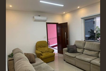 4_photo/94ce625eb3.6f27a2e4fa85bae9-ATLAS-56b29069-a896-48c2-a8d2-d46ae8f559f7.jpg de casa à venda com 2 quartos, 114m² em Parque Jandaia, Guarulhos