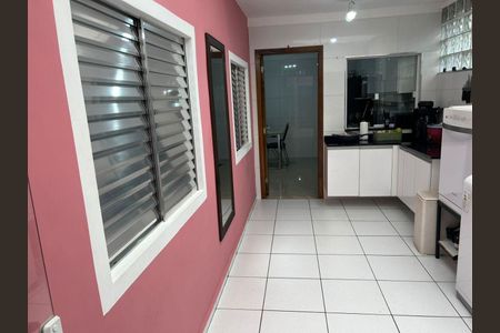 12_photo/94ce625eb3.6f27a2e4fa85bae9-ATLAS-c5efbc62-af96-41e4-9706-8406cb80d6ed.jpg de casa à venda com 2 quartos, 114m² em Parque Jandaia, Guarulhos