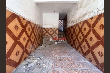 5_photo/94ce62600b.ae0bfc5a843d323b-ATLAS-242072a1-f5e9-4cfb-b2c4-eec5e0f9cd0e.jpg de casa à venda com 4 quartos, 323m² em Jardim Normandia, Guarulhos