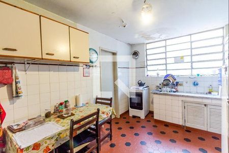 30_photo/94ce6265b5.b0199d9acd39f950-ATLAS-cfca7627-0477-4b9c-bfbf-8b2aed795a6c.jpg de casa à venda com 4 quartos, 235m² em Parque Jurema, Guarulhos