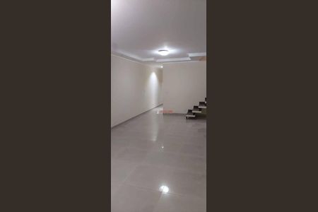 3_photo/94ce626e87.7c2e386fbbd2f2f7-ATLAS-223bf5ed-32a9-462a-9752-5c8d3b8434ec.jpg de casa à venda com 2 quartos, 117m² em Parque Jurema, Guarulhos