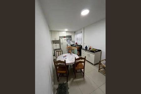 9_photo/94ce627261.c90f043f73090339-ATLAS-80c2d2b1-e98e-466a-a0a2-7b25fe0588a0.jpg de casa à venda com 4 quartos, 200m² em Cidade Parque Alvorada, Guarulhos