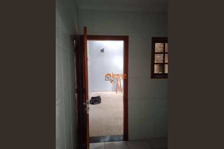 8_photo/94ce6274db.5388b0c90e86d3f4-ATLAS-ec89b4e9-23c6-4207-917c-9323ec6d8176.jpg de casa à venda com 3 quartos, 180m² em Cidade Parque Alvorada, Guarulhos