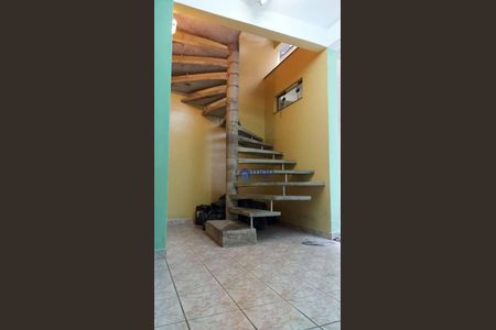 9_photo/94ce6275a3.4b1992a7ab35c141-ATLAS-4cf76d3d-179b-43dd-912b-606fdc19b16a.jpg de casa à venda com 6 quartos, 436m² em Cidade Parque Brasilia, Guarulhos