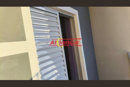 9_photo/94ce62777b.b7afec13c8c84584-ATLAS-5e8fc861-a651-4521-98d7-dbfd0944991c.jpg de casa à venda com 3 quartos, 102m² em Granja Eliana, Guarulhos