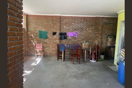 12_photo/94ce6279d3.ab9d896be0e39e09-ATLAS-5b199960-0dc4-4740-a7b6-cb1e33ecea1d.jpg de casa à venda com 3 quartos, 255m² em Jardim Albertina, Guarulhos