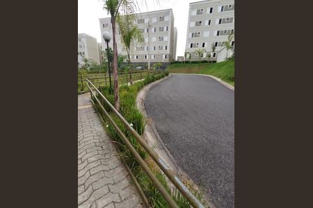 5_photo/94ce628d9f.b0fc0d99d1fca326-ATLAS-98caef1b-e8c0-4d23-b11a-ef5b85514070.jpg de apartamento para alugar com 2 quartos, 44m² em Água Chata, Itaquaquecetuba