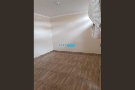 6_photo/94ce62c19d.4bd2615f33144f40-ATLAS-39ce06ba-e641-49be-872d-2f4417bfdbd6.jpg de casa à venda com 4 quartos, 300m² em Parque Piratininga, Itaquaquecetuba