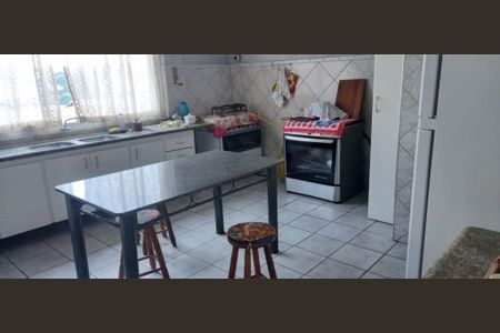 9_photo/94ce62eb23.96e81d73ac213d8c-ATLAS-ae1877bf-705a-4d6d-8043-13ac6efe084b.jpg de casa à venda com 4 quartos, 270m² em Água Chata, Guarulhos