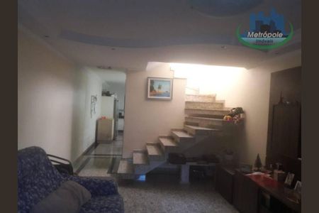 29_photo/94ce62f8d1.1cf36469cc62d903-ATLAS-cd9266de-802b-4bfe-afe5-bc149a575e18.jpg de casa à venda com 3 quartos, 210m² em Pimentas, Guarulhos