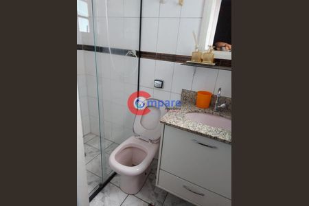 8_photo/94ce630929.e8818d4a5c5dde9d-ATLAS-7e3ab5ae-a902-4f4f-8e81-3fca3ba36a9d.jpg de casa à venda com 2 quartos, 247m² em Jardim Anny, Guarulhos