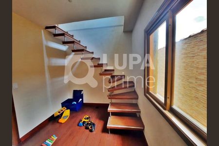 6_photo/94ce630fa7.4bd2615f33144f40-ATLAS-3ce6d5bd-c5a9-4a70-8d87-ce528722d04e.jpg de casa à venda com 3 quartos, 250m² em Jardim Guaracy, Guarulhos