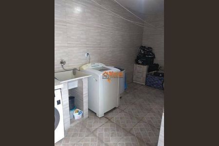 3_photo/94ce631039.64d773cc9d42edb2-ATLAS-2891cd5a-e623-4496-85b7-e9421eb3305a.jpg de casa à venda com 2 quartos, 100m² em Jardim Jacy, Guarulhos