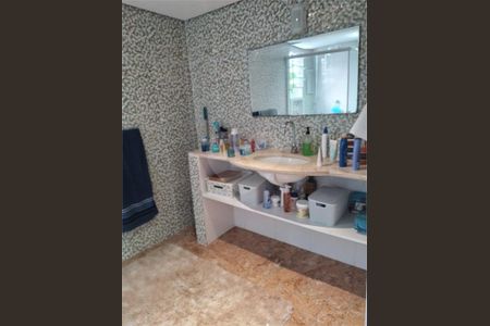 4_photo/94ce634307.df2406aa61ba3211-ATLAS-292c888e-648e-4f68-b605-a36d0cacdf69.jpg de casa à venda com 2 quartos, 200m² em Jardim das Oliveiras, São Paulo