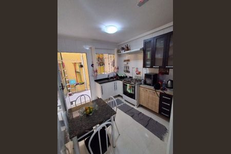 2_photo/94ce634313.f0d246bad4da1cd5-ATLAS-c913242d-edc0-42ff-8ad5-4e03e17a2f56.jpg de casa de condomínio à venda com 2 quartos, 68m² em Jardim das Oliveiras, São Paulo