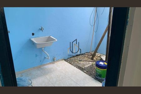 7_photo/94ce63afe5.0f81dd1a9a4f6ffb-ATLAS-bbd89205-adbf-4d23-985b-0c12bc94f8f9.jpg de casa para alugar com 2 quartos, 45m² em Jardim Noemia, São Paulo