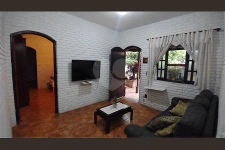 5_photo/94ce63d243.56f87905458f71eb-ATLAS-105a9f24-e08b-481e-b4df-e722290bea9c.jpg de casa à venda com 6 quartos, 200m² em Cidade Nitro Química, São Paulo