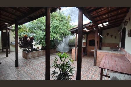 12_photo/94ce63d243.56f87905458f71eb-ATLAS-318cd6ba-e7cb-44b3-a514-30aec21ff85e.jpg de casa à venda com 6 quartos, 200m² em Cidade Nitro Química, São Paulo