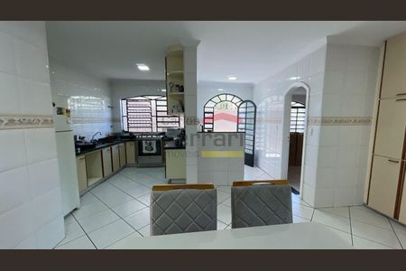30_photo/94ce63d705.07f29284d16cc936-ATLAS-e9f4e70e-c3fa-4062-94b0-711f48f30d66.jpg de casa para alugar com 4 quartos, 262m² em Parque Paulistano, São Paulo