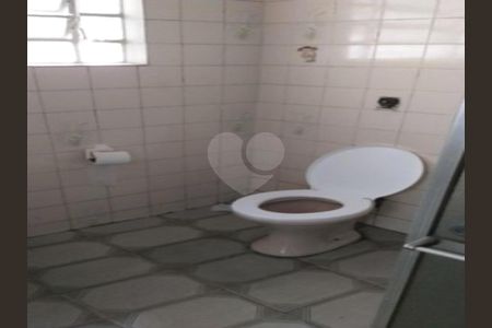 6_photo/94ce680a29.18e6ac91b37a8e88-ATLAS-0c2e1b72-8a2a-4eaa-bc33-a6d0e8f6745c.jpg de casa à venda com 3 quartos, 380m² em Vila Sapopemba, São Paulo