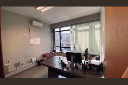 24_photo/94ce6810bb.4fc856360cf0b3d0-ATLAS-5ac8b5bf-e88e-4e3a-a423-6fde8e947688.jpg de apartamento para alugar com 0 quarto, 300m² em Parque Oratório, Santo André