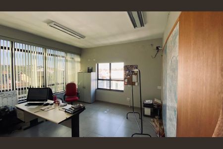 6_photo/94ce6810bb.4fc856360cf0b3d0-ATLAS-d3315b4c-4f1b-4a06-8d53-9c88727fca7c.jpg de apartamento para alugar com 0 quarto, 300m² em Parque Oratório, Santo André