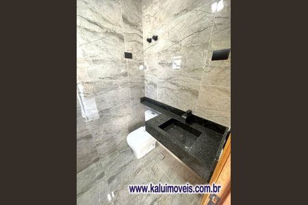 8_photo/94ce6813ef.49c40a4e0c1b1036-ATLAS-4eb8a964-b509-478f-b7e2-1da30a700159.jpg de casa à venda com 3 quartos, 197m² em Parque Novo Oratório, Santo André