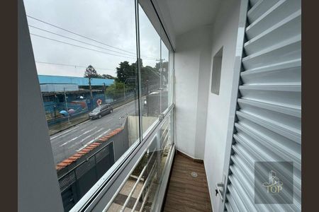 3_photo/94ce68154f.dbc43c4f99424e68-ATLAS-7e8f8ff7-31cb-4354-bc5d-70f725d3a54f.jpg de apartamento à venda com 3 quartos, 72m² em Parque Novo Oratório, Santo André